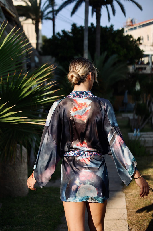 Alien Bloom Short Kimono